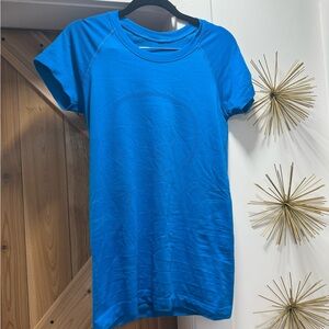 Lululemon Blue Short Sleeve Top